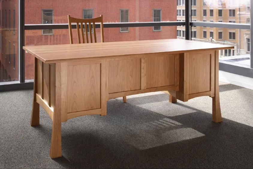 Glasgow Professional Desk