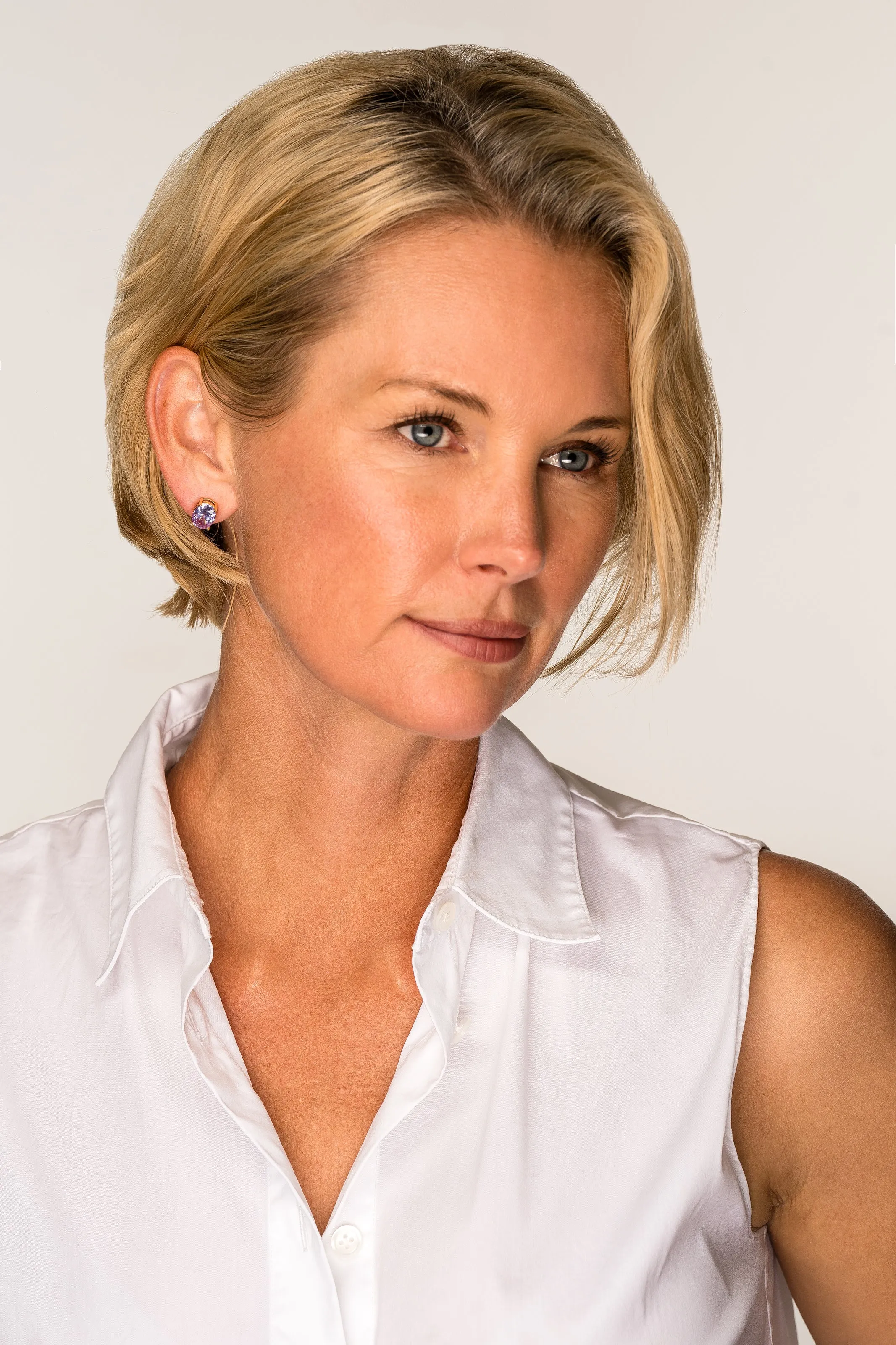 Mia Oval Crystal Post Earrings