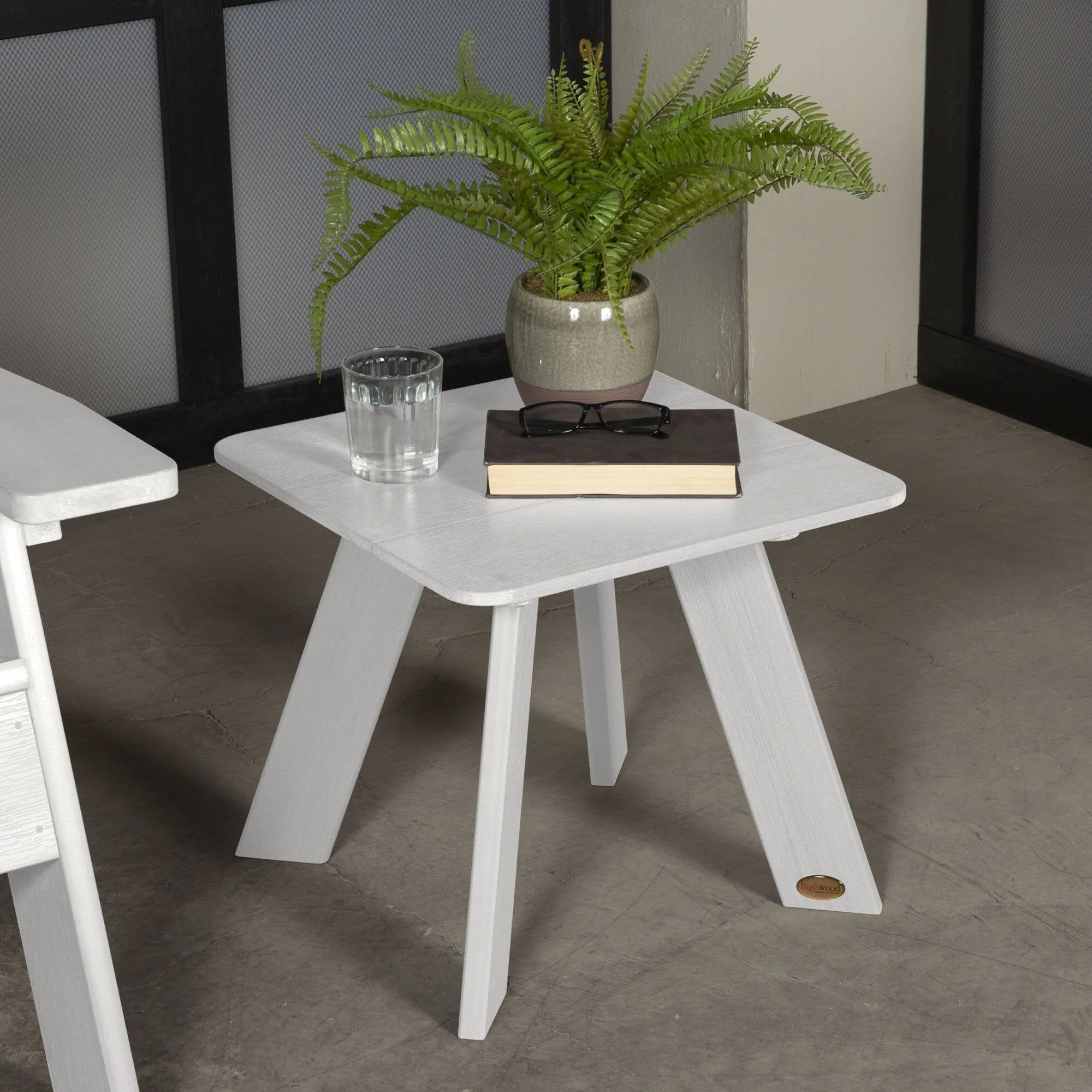 Refurbished Italica Modern Side Table